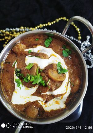 मशरूम करी (Mushroom curry recipe in hindi) रेसिपी मुख्य फोटो