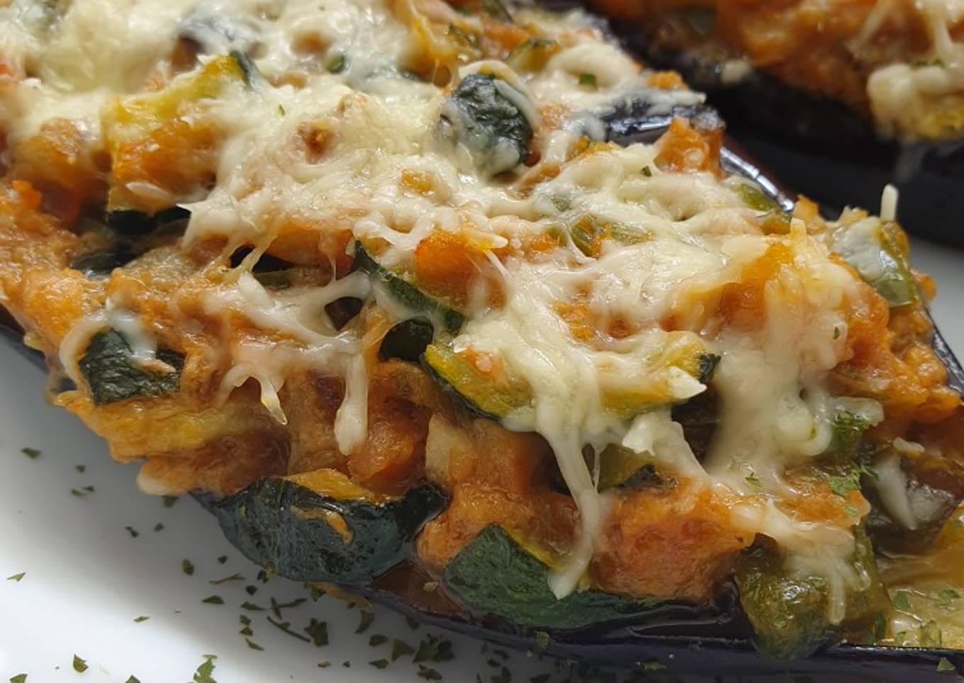 Berenjenas rellenas de verduras y atún
