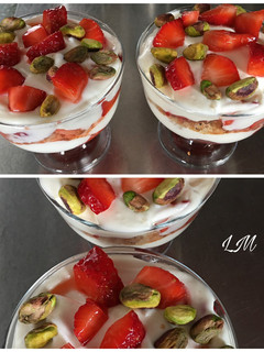 Una foto de Tiramisú de fresa