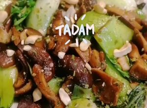 Foto de Pak Choi com Shitake e Cajú