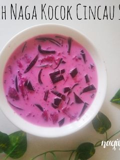 Foto resep 380. Es buah naga kocok cincau susu