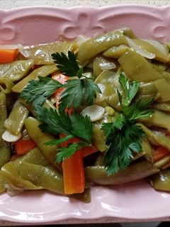 O poză a rețetei Fasole verde cu morcovi (de post).