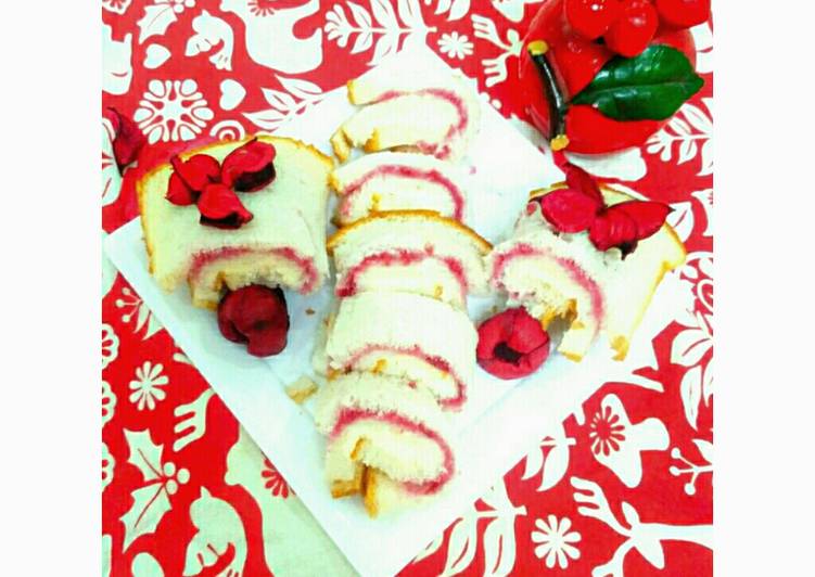 Simple Way to Make Super Quick Homemade Strawberry jam Rolls