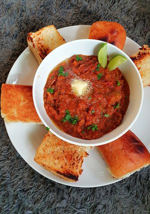 A picture of Pav Bhaji.