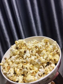 Hình của món Bắp rang bơ vị caramel.