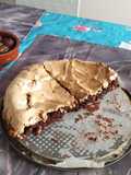 Torta al cioccolato con nocciole e meringa fatta con il moulinex
