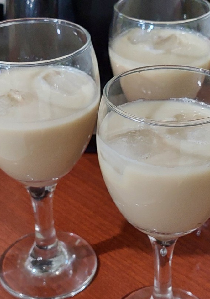 Una foto de Cola de Mono sin alcohol con leche condensada
