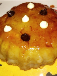 A picture of Eggless Cottage Cheese Cake with Choco chips.