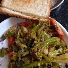 A picture of Stir fry broccoli.