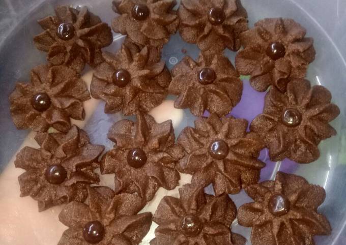 Resep Semprit coklat cocoa Van Houten... Anti mbleber... 😋😋😋 oleh Dewi Rayhan - Cookpad