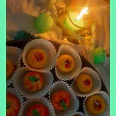 A picture of Kesar peda & apple peda😋.