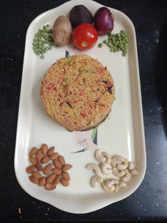 * ராயல் வெஜ் பிரியாணி*(Royal veg biryani recipe in tamil) செய்முறை முக்கிய புகைப்படம்