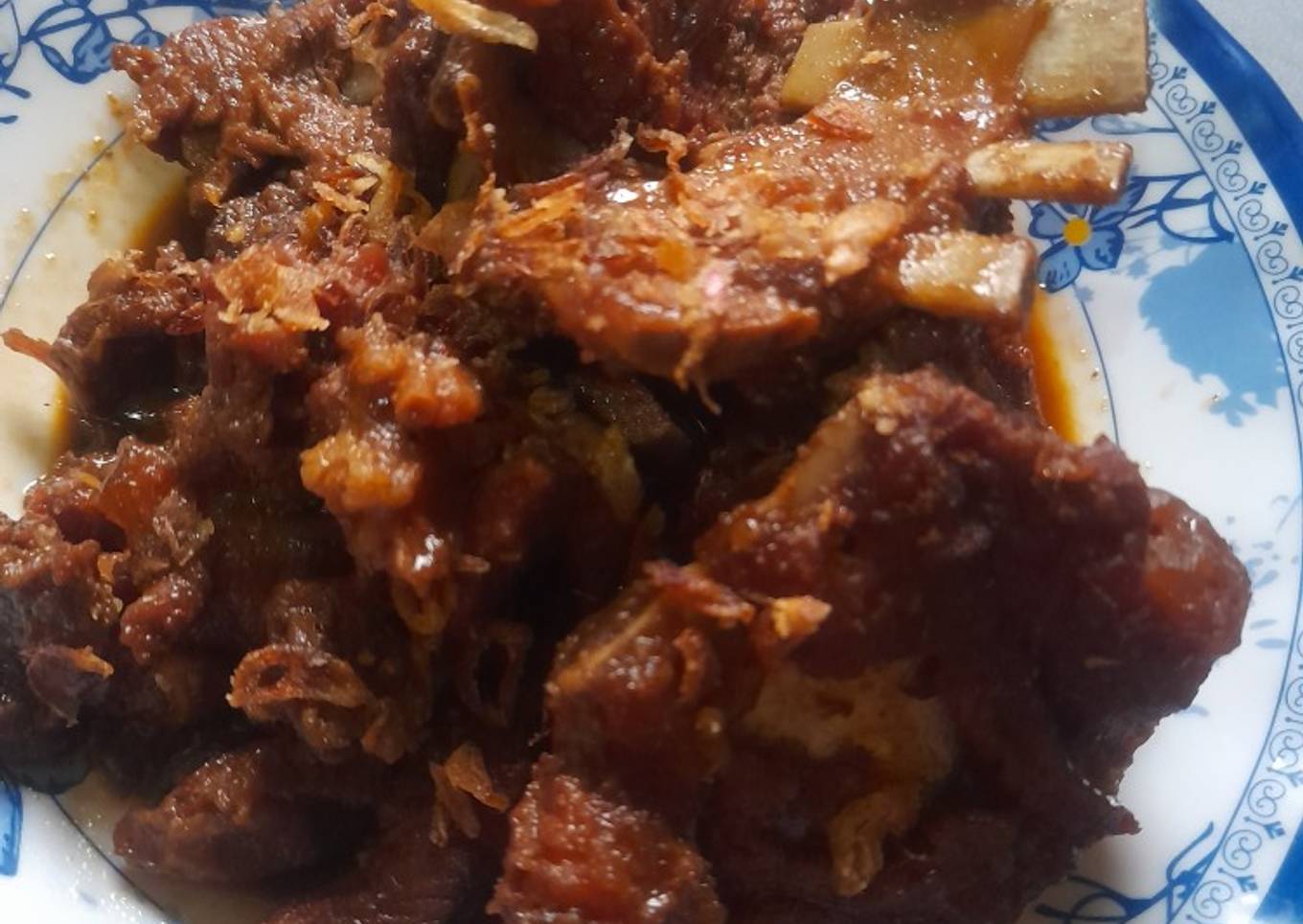 Semur pedas tulangan kambing