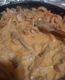 Pollo a la crema con hongos