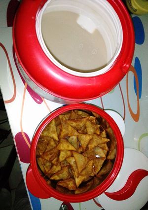 A picture of Kunun Aya $ Samosa.
