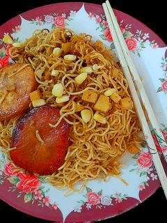 عکسی از دستور ماکارونی با ذرت😍