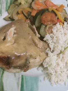 Una foto de Pollo a la naranja con mostaza y miel