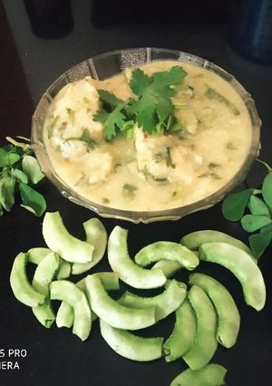 પાપડી માં મુઠીયા (Papdi Muthia Recipe In Gujarati) રેસીપી મુખ્ય ફોટો