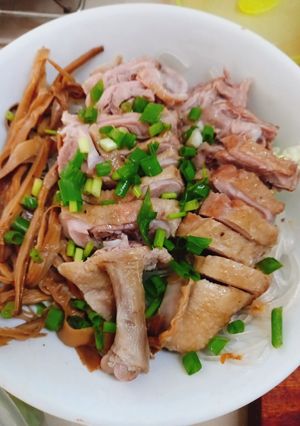 Hình của món Miến măng vịt.