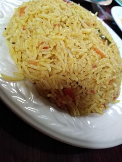 صورة لوصفة رز مبهر مع الجزر