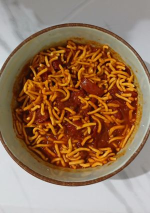 A picture of Kathiyawadi Sev tamatar.