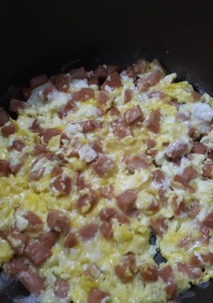 عکسی از دستور سوسیس و تخم مرغ 😋