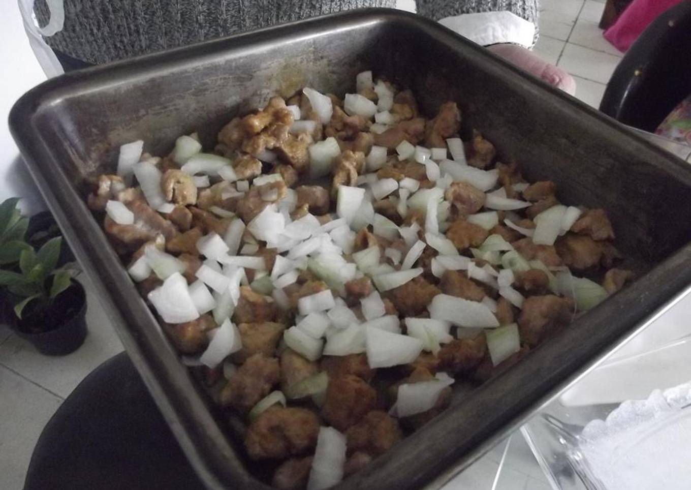 Cerdo al habanero y cítricos con cebolla