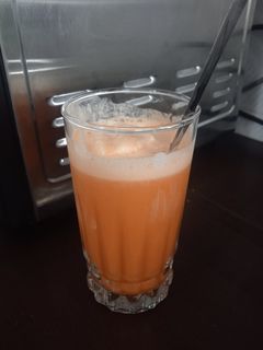 عکسی از دستور آب هویج بستنی