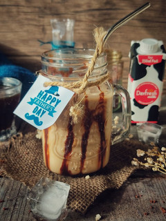 A picture of Chocolate iced coffee.
