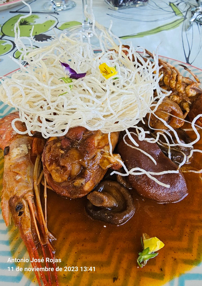 Una foto de Pollo guisado de fiestas