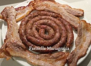 Foto di Salsiccia con puntine di maiale 🐷 in friggitrice ad aria 👩‍🍳❤️