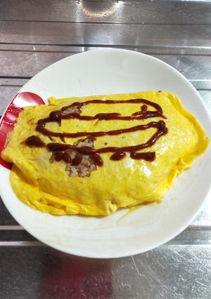 A picture of Omelet rice.