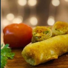 A picture of Allu veg chicken roll.