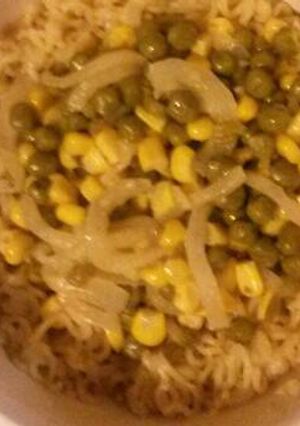 A picture of Corn, Peas with Noodles.