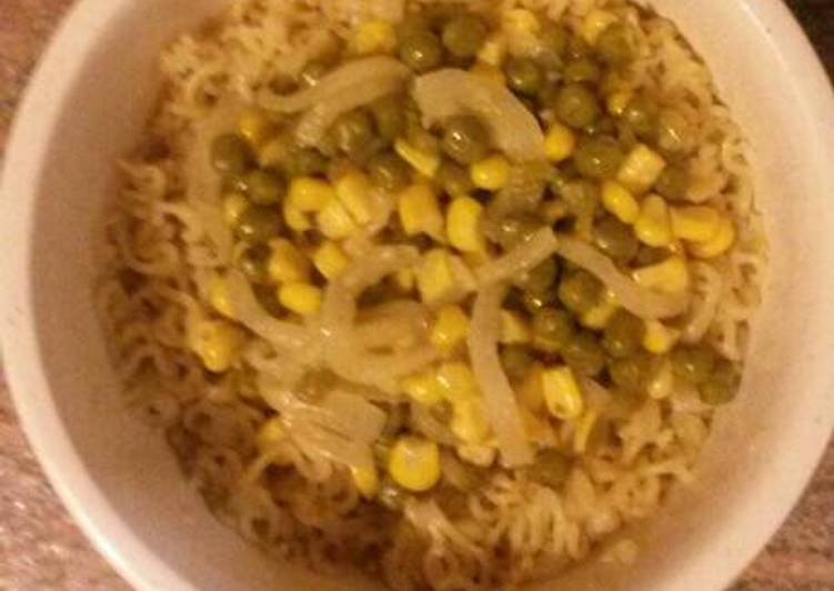 Simple Way to Prepare Favorite Corn, Peas with Noodles