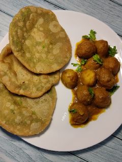 মটরশুঁটির কচুরি (Matarshutir kachori recipe in Bengali) রেসিপির প্রধান ছবি