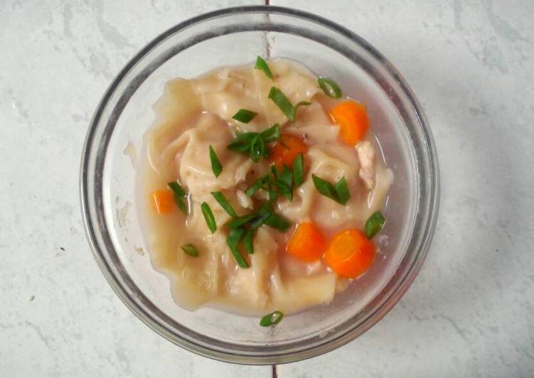 Cara Gampang Menyiapkan Chicken Wonton Soup 229 cals (Food Diet) Anti Gagal