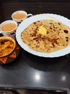 A picture of Paneer Pyaz Paratha.