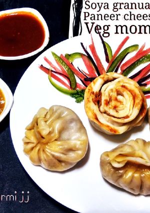 A picture of Soya granuals and paneer cheese veg momos.