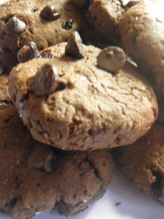 Una foto de Cookies de coco, chocolate y chips de chocolate
