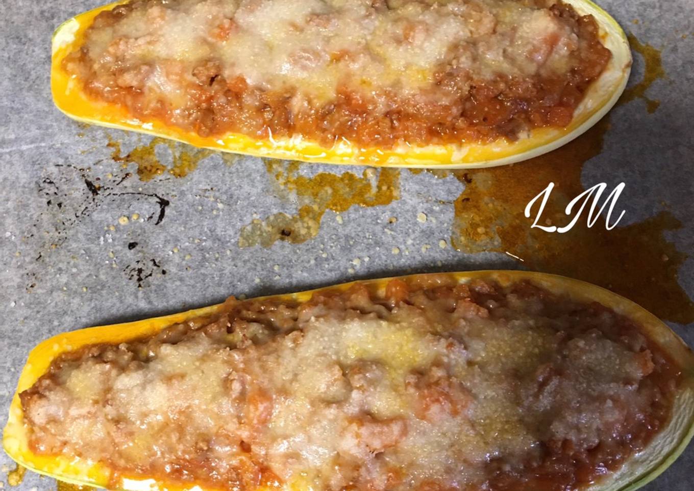 Calabacín relleno de carne picada