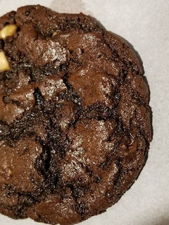 A picture of Rounies (not quite brownies and too rich to be cookies).
