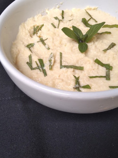 Una foto de Hummus de garbanzos