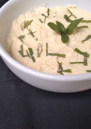 Una foto de Hummus de garbanzos