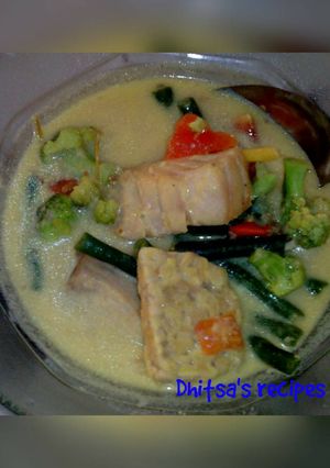 Foto resep Gulai Tuna Sayuran + Tempe