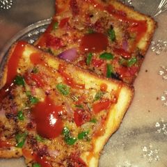 A picture of Bread pizza.