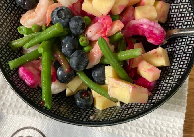 Prawn, Beetroot & Pea Rainbow Salad