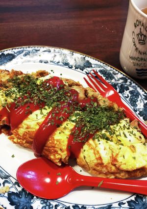 A picture of Oatmeal Curry Omurice.