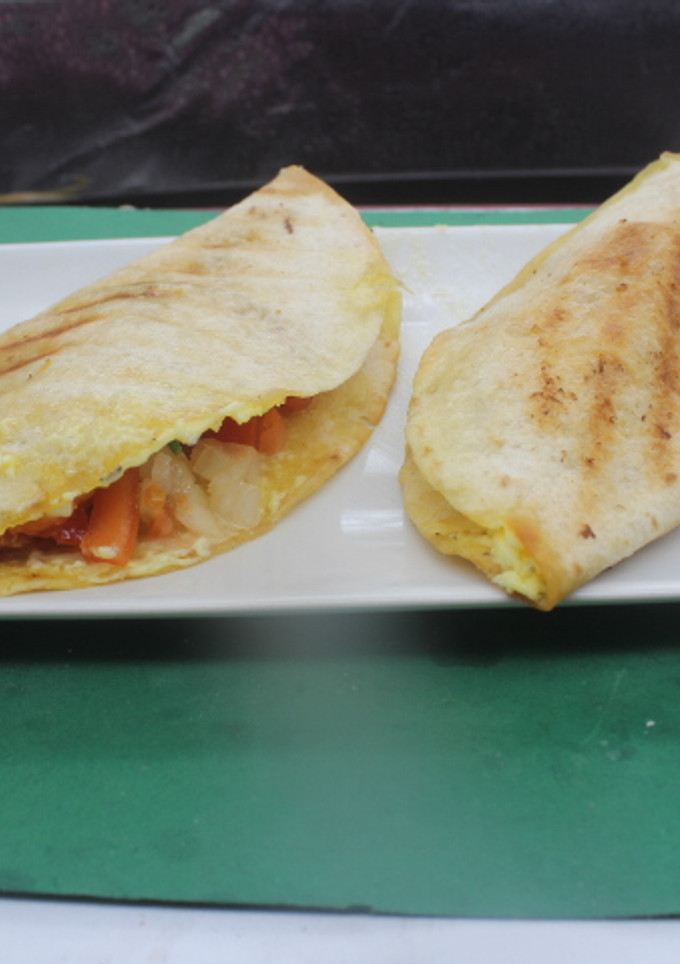 Una foto de Tacos con sobras de pollo y pico de gallo