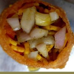 A picture of Onion Chaat Puri.